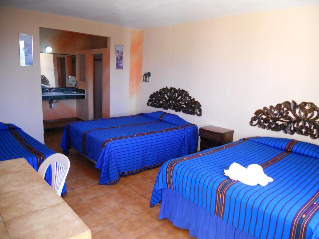 Perla Maya Hotel Panajachel Room photo