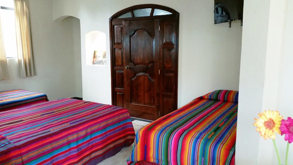 Perla Maya Hotel Panajachel Room photo